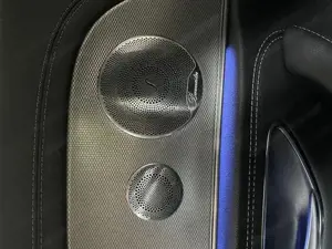 Mercedes E220 4MATIC mit Top Ausstattung und in sehr gutem Zustand Bild 5