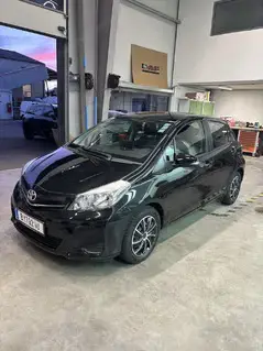 Toyota Yaris 1.0 Active Bild 9