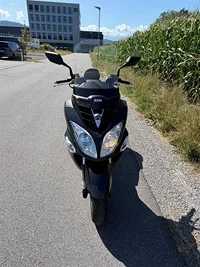 Sym Joyride 125 Schwarz Bild 2