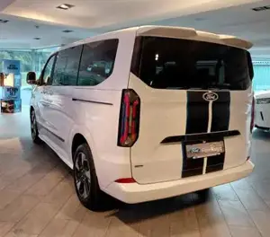 Ford Tourneo Custom Bild 2