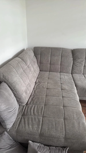 Verkaufe Ecksofa mit Hocker ( Sclaffumktion ) Bild 4