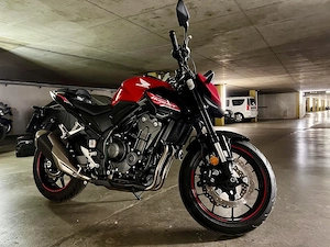 Honda Hornet Naked Bike Bild 2
