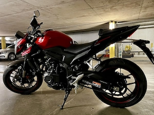 Honda Hornet Naked Bike Bild 5
