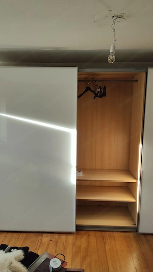 Schöner Schrank günstig abzugeben Bild 3