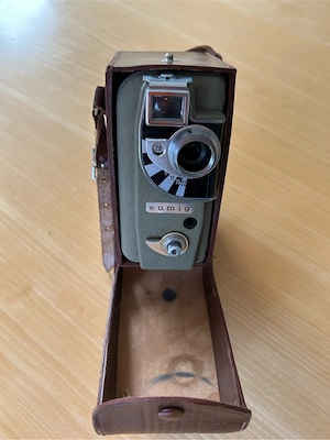 alte Fotoapparate und Filmkameras Bild 3