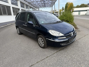 Peugeot 807 2,0 HDi 140 FAP Family Bild 3