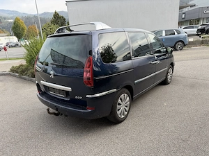Peugeot 807 2,0 HDi 140 FAP Family Bild 4