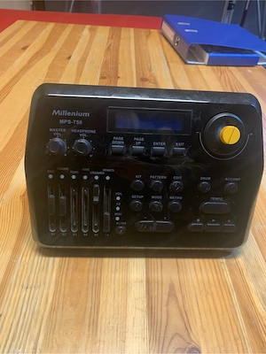 Millenium MPS-750 E-Drum Modul inkl. Netzteil   voll funktionsfähig Bild 3