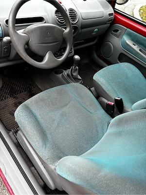Renault Twingo pickerl 9 2027 Bild 5