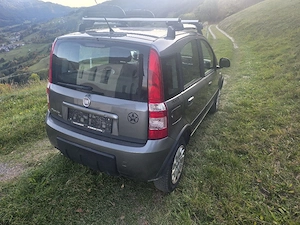 Fiat  Panda  1.2   4 4 mit Pickerle  Bild 2