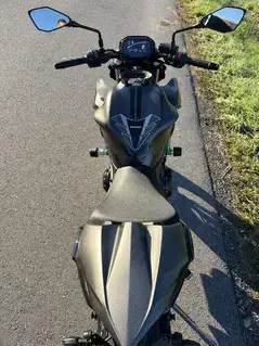 Kawasaki Z 650 Schwarz  Bild 3