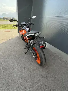 KTM 390 Duke Orange  Bild 2