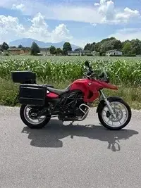 BMW F 650 GS rot 