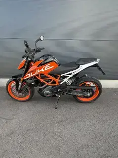 KTM 390 Duke Orange 