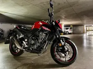 Honda Hornet Naked Bike Bild 5