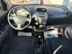 Daihatsu Sirion Bild 3