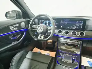 Mercedes-Benz E-Klasse Bild 9