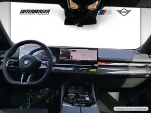 BMW i5 xDrive40 Touring 1,99% Fixzinsaktion bis 30.09.2026M Sportpaket Head-Up DAB Bild 7
