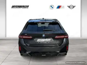 BMW i5 xDrive40 Touring 1,99% Fixzinsaktion bis 30.09.2026M Sportpaket Head-Up DAB Bild 5
