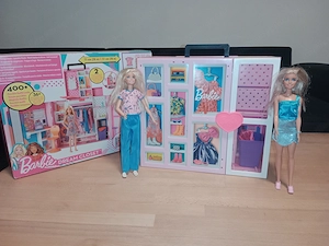 Barbie Kleiderschrank Bild 2