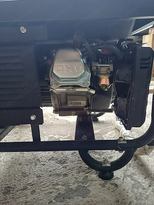 Notstromaggregat von Herkules  Benzin 220v Fahrbar Bild 6
