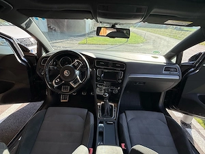 VW Golf R 7er Variant  Bild 5