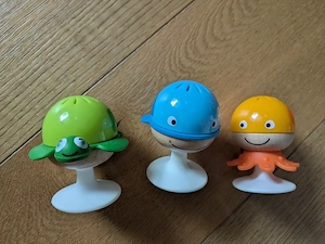 Hape Saugnapf Rasselset Bild 3