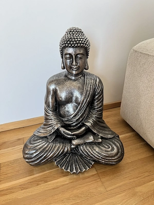Schöne Buddha Figur in Steinoptik   43cm Bild 2