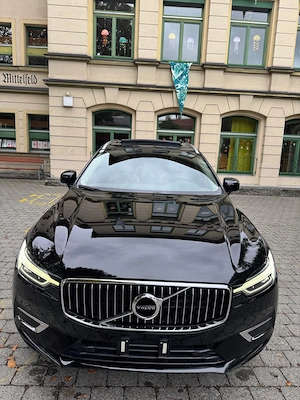 Volvo XC60 D4 AWD Inscription   Vollausstattung   Top Zustand Bild 5