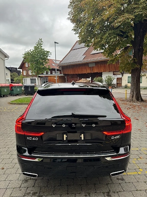 Volvo XC60 D4 AWD Inscription   Vollausstattung   Top Zustand Bild 4