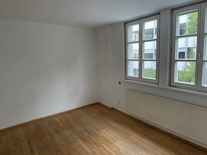 Charmante 4 Zimmerwohnung in ruhiger Zentrumlage Bild 9