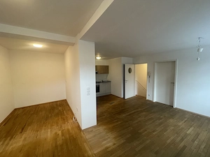 Charmante 4 Zimmerwohnung in ruhiger Zentrumlage Bild 10