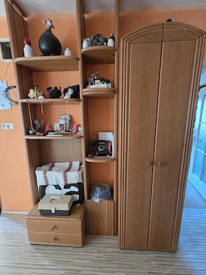 Garderobe zu verschenken  Bild 2