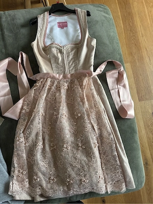 Dirndl Gr. 32