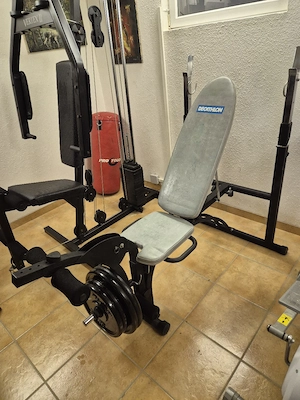 Hantelbank mit Langhantelständer (Decathlon) Bild 2