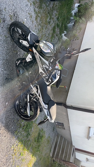 Ktm Duke 390 Bild 4