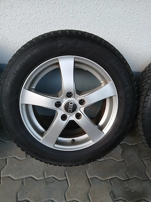 Winterreifen mit Felgen von Audi A4 B8 Bild 5