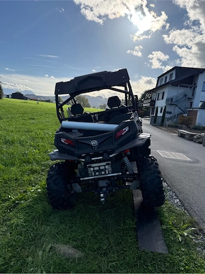 CF Moto 1000 Bild 2