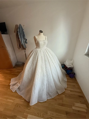 Hochzeitskleid Bild 2