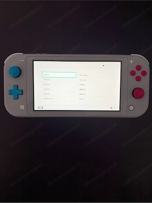 Nintendo Switch Lite (Pokemon Edition) Bild 2