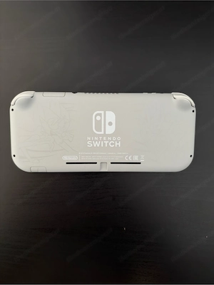 Nintendo Switch Lite (Pokemon Edition) Bild 3