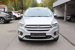 Ford Kuga Bild 2