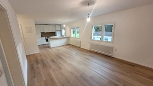 Frisch renovierte 3-Zimmer-Wohnung mit Balkon & Carport in Fußach Bild 2