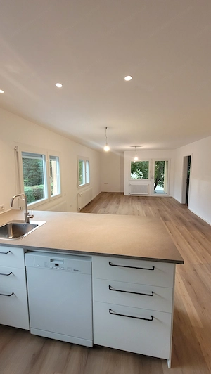 Frisch renovierte 3-Zimmer-Wohnung mit Balkon & Carport in Fußach Bild 6