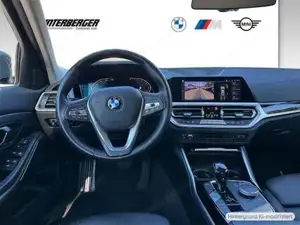 BMW 320d xDrive Sport-Line // Head-Up // Laserlicht // Komfortzugang Bild 7