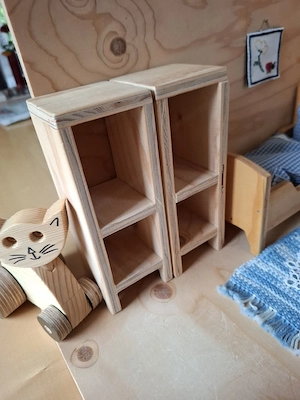 Puppenhaus aus Holz Bild 4