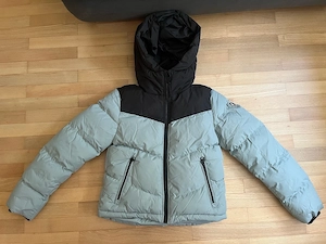 2 schöne Mädchen Winterjacken Gr.152 Bild 10