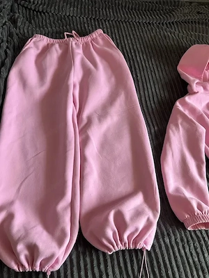 Sportanzug für Damen Bild 2