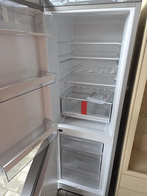Kühl- und Gefrierschrank  Bild 2