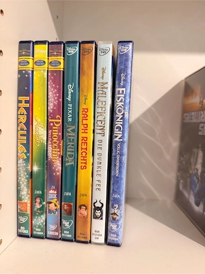 Große DVD-Sammlung   Disney Klassiker, Elvis Presley, Actionfilme & DVD-Boxen   Sehr guter Zustand Bild 5